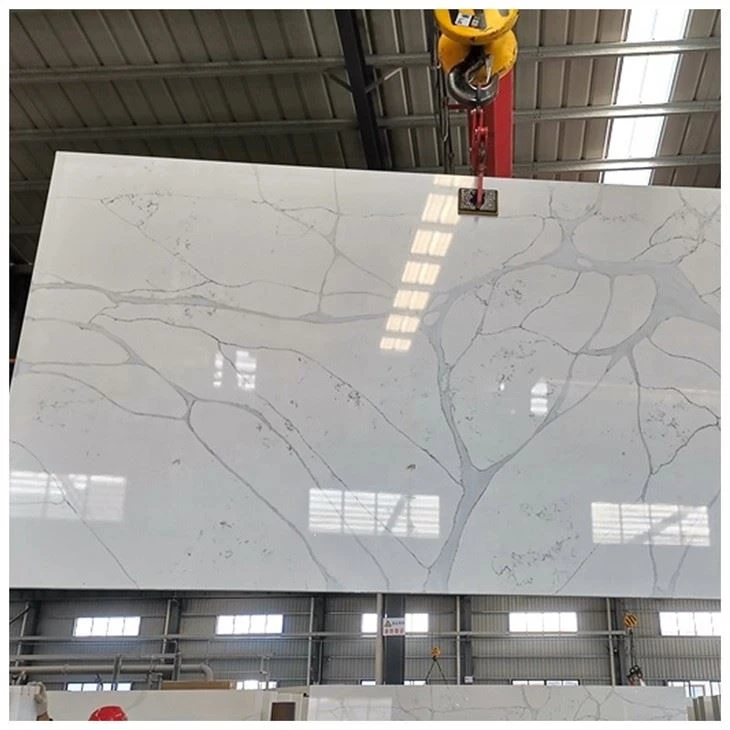 Calacatta Quartz Slab
